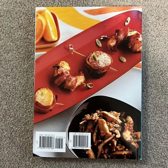 Rachel Ray Cooking ‘Round the Clock Cookbook - Picture 2 of 2